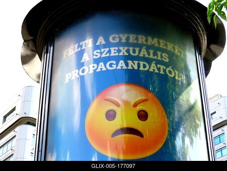 Hungarian government propaganda poster - Child sexuality-stock-foto