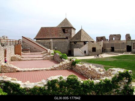 Sümeg Castle - Remains of Bedroom - Hungary-stock-foto
