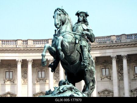 Statue of Eugen Savoya - Vienna Hofburg - Austria-stock-foto