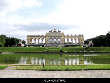 Gloriette - Schönbrunn - Vienna - Austria-stock-foto