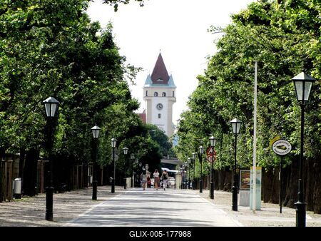 The tower of the Hietzing town hall - Schönbrunn - Vienna-stock-foto