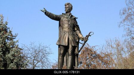 Great Hungarian Poet Petőfi Sándor statue - Kiskunfélegyháza-stock-foto