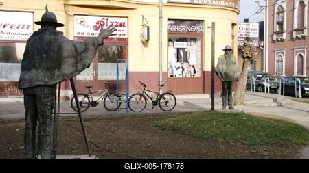 Statue of Hydraulic engineer Beszédes József - Hungary-stock-foto