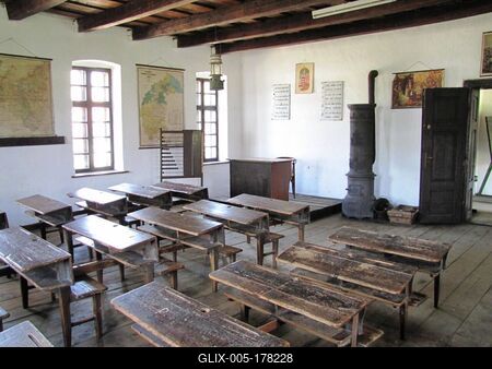 Classroom - Sóstó ethnographic museum - Hungary-stock-foto