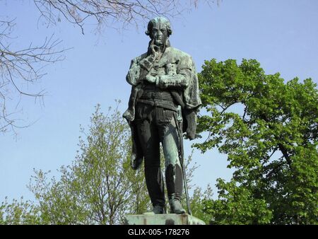 Hungarian enlightenment personality Bessenyei György statue - Nyíregyháza-stock-foto