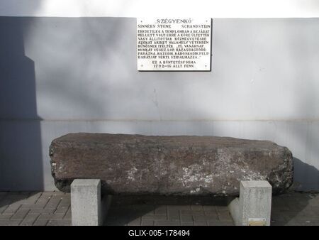 Shame stone  - Kiskunhalas - Hungary - History of Justice-stock-foto