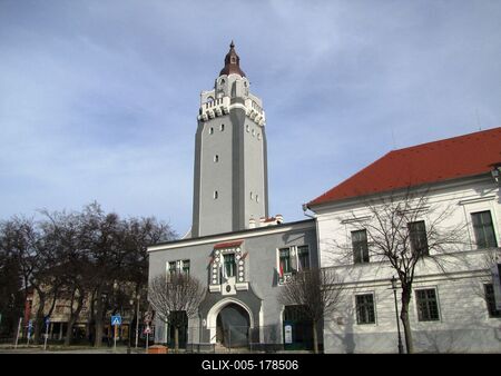 Kiskunhalas - City Hall tower - Hungary-stock-foto