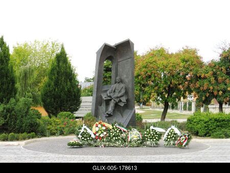 Hungarian Prime Minister Wekerle Sándor Memorial - Mór-stock-foto