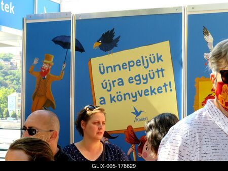 People at the Budapest International Book Festival-stock-foto