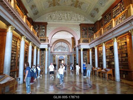 Library of Pannonhalma Arcabbey - Hungary-stock-foto