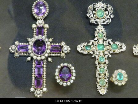 Episcopal crosses and rings adorned with precious stones in the relics of the Pannonhalma Archabbey - Hungary-stock-foto