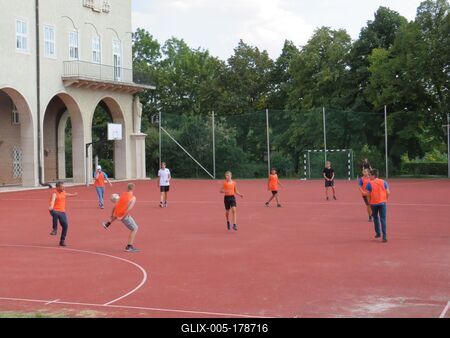 Sport - Pannonhalma - Student playing football-stock-foto