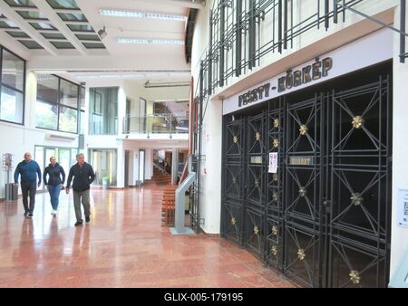 Fezsty panorama Exhibition Hall - Ópusztaszer - Hungary-stock-foto