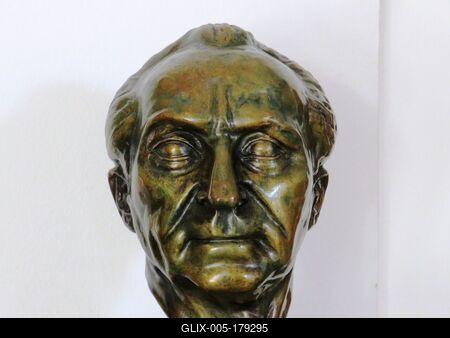 Hungarian actor Páger Antal - Head statue - Makó-stock-foto