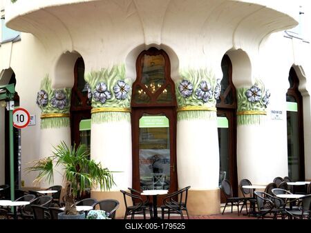REÖK Palace corner - Art Nouveau - Szeged - Hungary-stock-foto