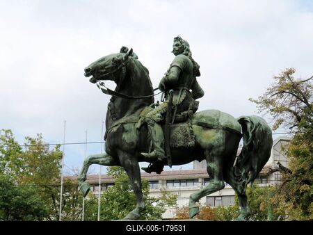 Equestrian statue of Rákóczi Ferenc II - Szeged - Hungary-stock-foto