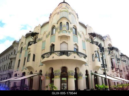 REÖK Palace - Szeged - Hungary - Art Nouveau-stock-foto