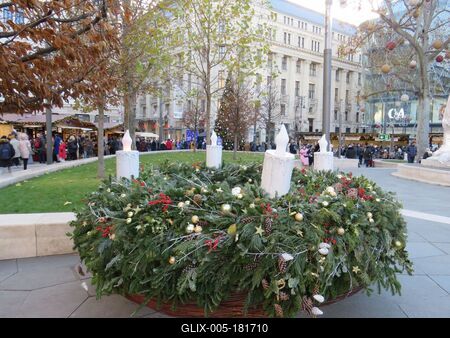 Advent wreath in Budapest Downrown-stock-foto