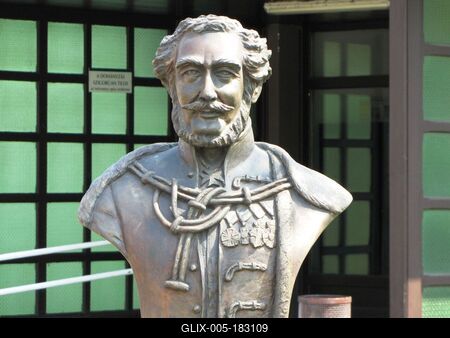 Gyál, 2010. április 24.Széchenyi István gróf gyáli mellszobra. Barth Károly szobrászművész alkotása (2005).-stock-foto