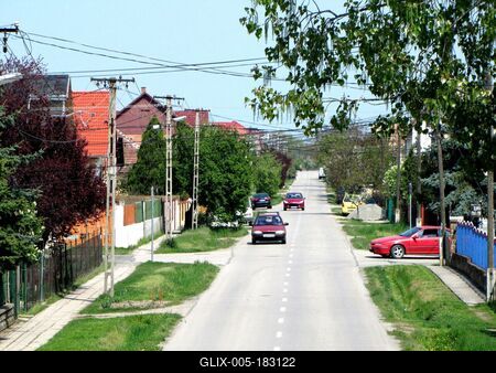 Gyál, 2010. április 24.A gyáli Tulipán utca.-stock-foto