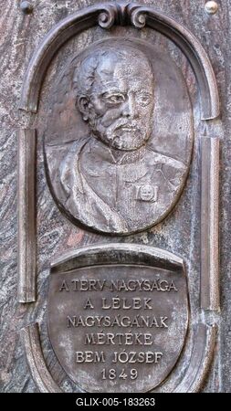 Kiskunfélegyháza, 2010. november 14.Bem József tiszteletére állított dombormû a Béke téren.  Makk József 2003-ban készült alkotása.-stock-foto