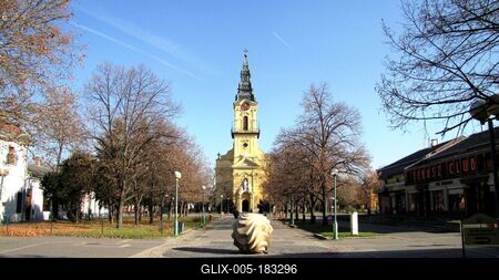 Kiskunfélegyháza, 2010. november 14.Az Óplébánia Sarlós Boldogasszony templom. 1752-ben épült barokk stílusban.-stock-foto