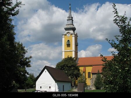 Pásztó - Church and Schoolmaster's house-stock-foto