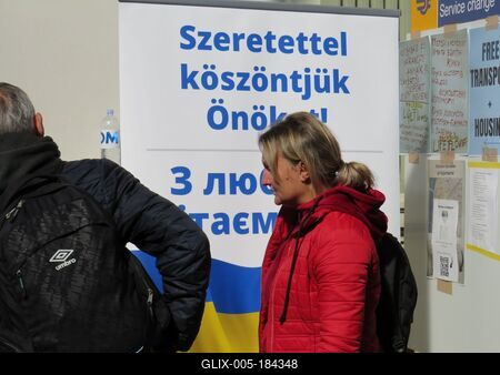 Ukrainian refugees - Budapest-stock-foto