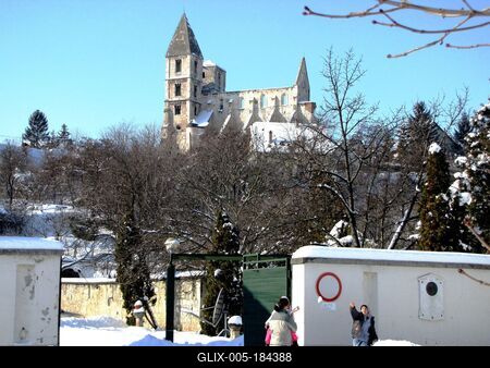 Zsámbék in winter.- 13th century Romanesque church.- Hungary-stock-foto