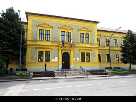 Lehel leaderr School - Jászberény - Hungary-stock-foto