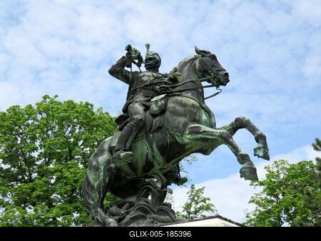 Hussar statue - WWI - Jászberény - Hungary-stock-foto