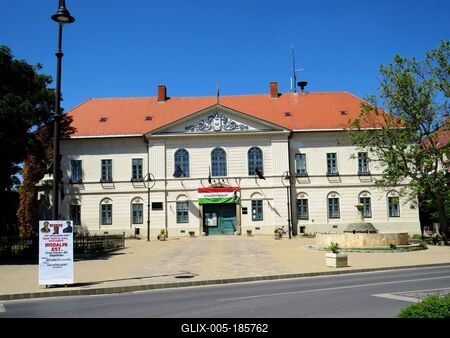 Kunszentmiklós - City Hall - Hungary-stock-foto