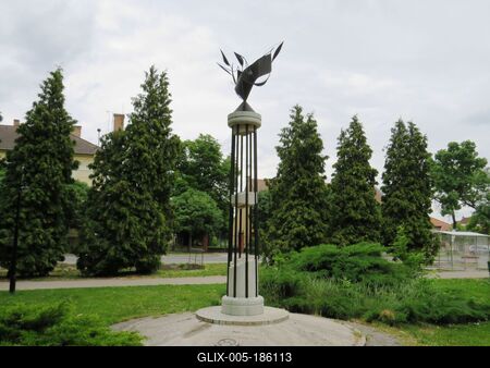 WWII monument - Nagykáta - Hungary-stock-foto