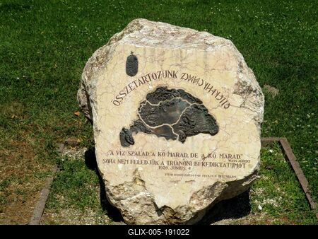 Trianon monument - Ráckeve - History of Hungary-stock-foto