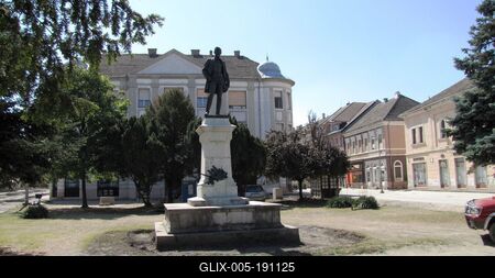 Tóth Kálmán statue - Baja - Hungary-stock-foto