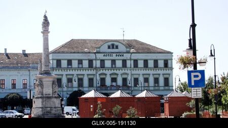 Baja - Trinity square - Duna hotel - Hungary-stock-foto