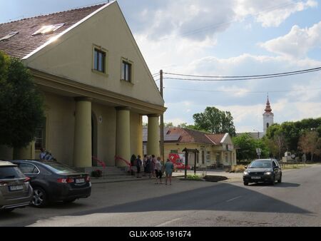 Tápiószentmárton - Cultural center - Church - Hungary-stock-foto