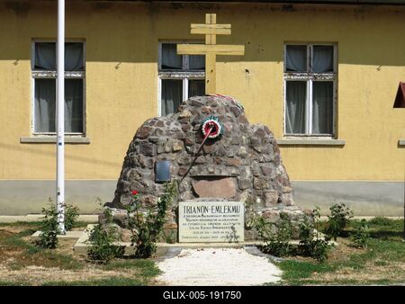 Szajol - Trianon memorial-stock-foto