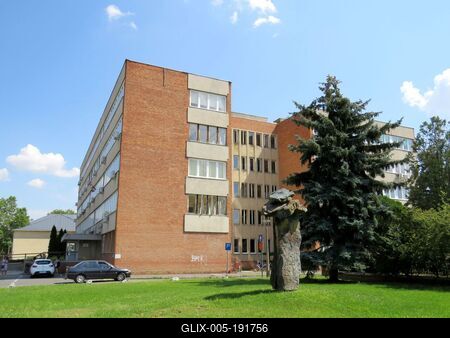 Törökszentmiklós - Hospital - Hungary-stock-foto