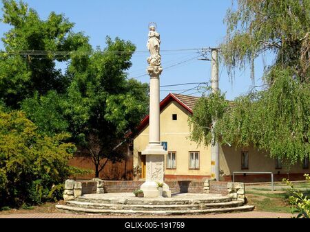 Törökszentmiklós - Column of Mary - Hungary-stock-foto