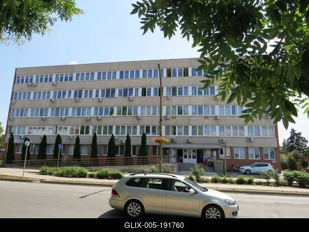 Törökszentmiklós - Hospital - Hungary-stock-foto