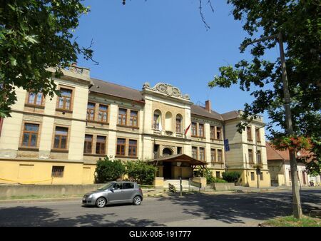Törökszentmiklós - High School Dormitory - Hungary-stock-foto