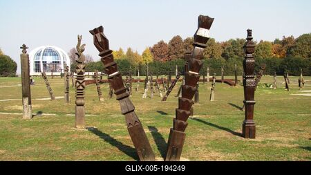 Mohács, 2011. november 2.The sculpture park of the historic memorial site of the Battle of Mohács - Hungary, 1526-stock-foto