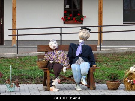 Halloween puppets - Kisbagyon - Hungary-stock-foto