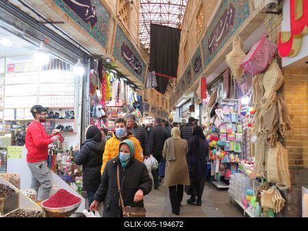 The Grand Bazaar in Tehran. Faces and shops - Iran-stock-foto