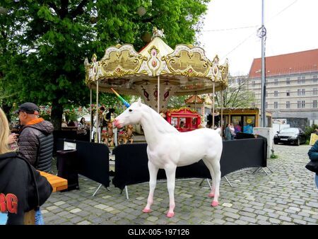 Budapest - Spring fair - Entertainement-stock-foto