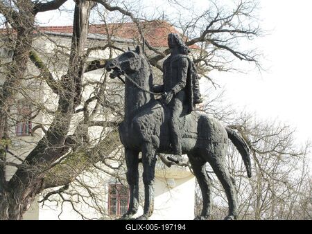 Equestrian statue of Ferenc Rákóczi II - Sárospatak - Hungary-stock-foto