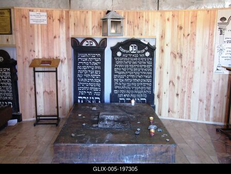 Grave of miracle rabby Mózes Teitelbaum - Sátoraljaújhely - Hungary-stock-foto