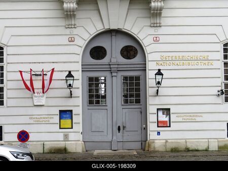 Austrian National Library entry - Hofburg-stock-foto