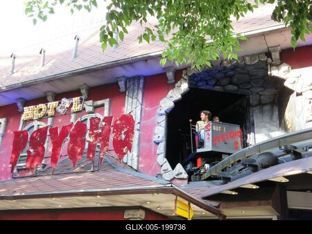 The Hotel psycho ghost train in Vienna's Prater amusement park-stock-foto